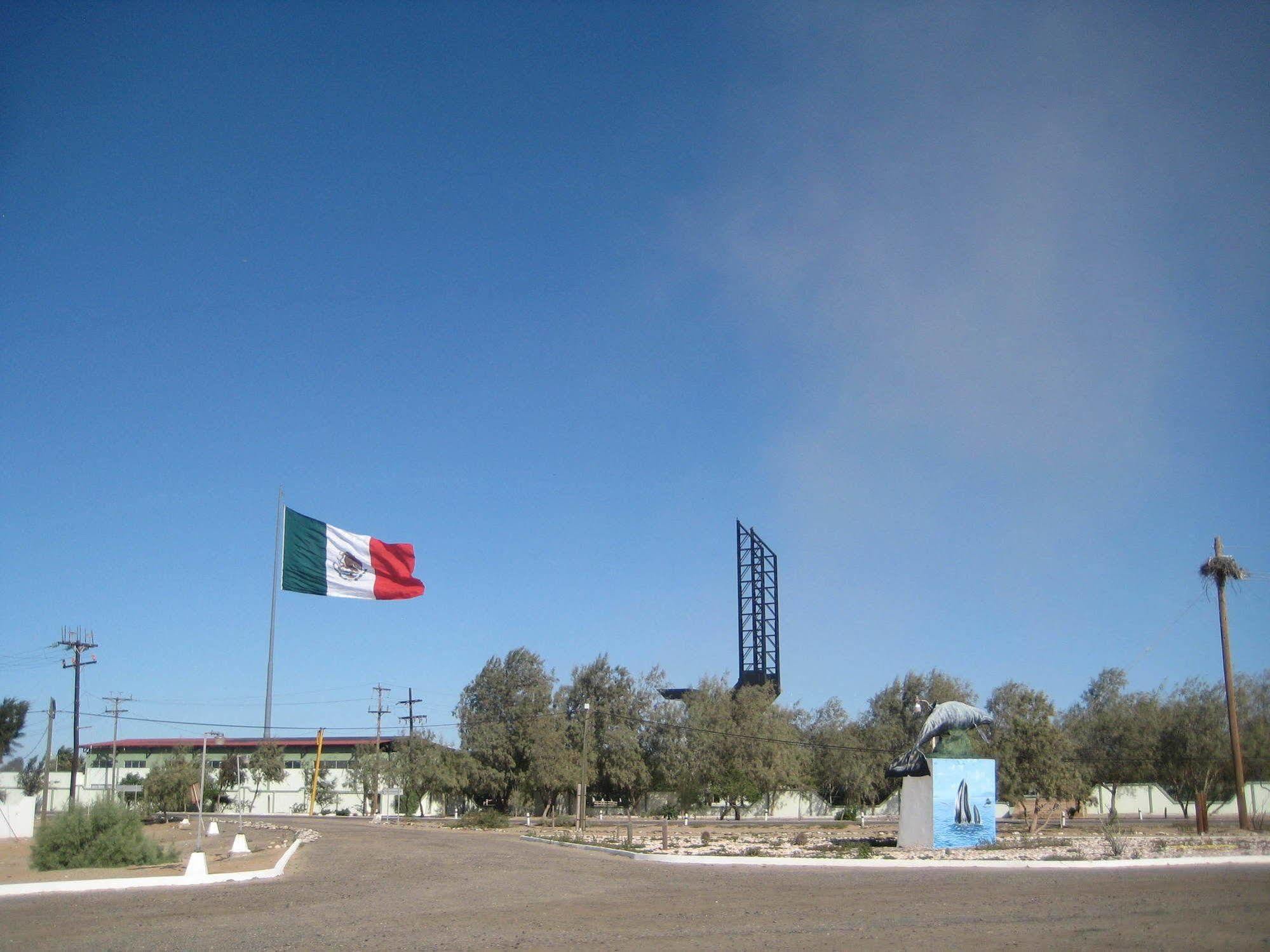 The Halfway Inn Guerrero Negro Εξωτερικό φωτογραφία