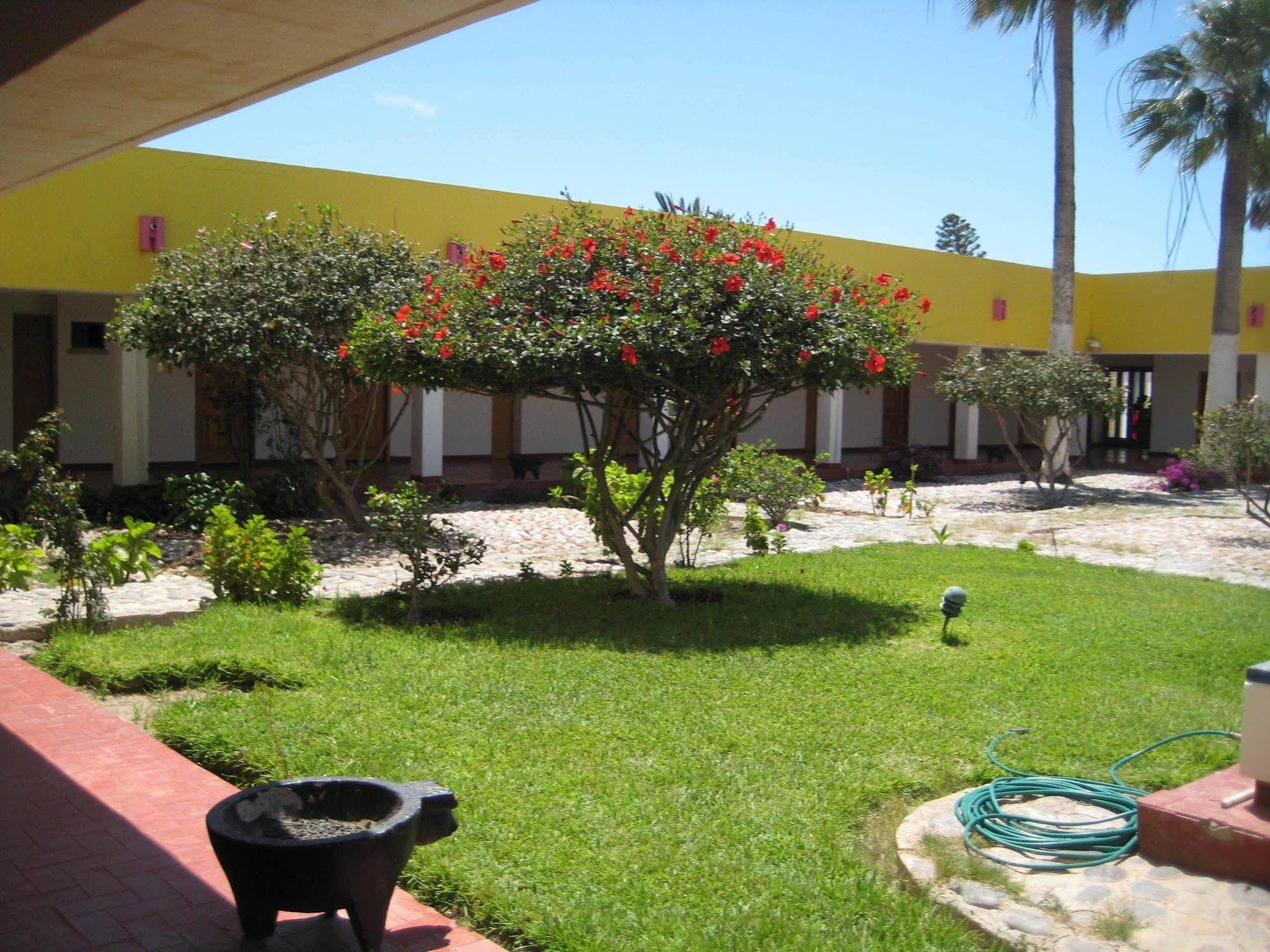 The Halfway Inn Guerrero Negro Εξωτερικό φωτογραφία